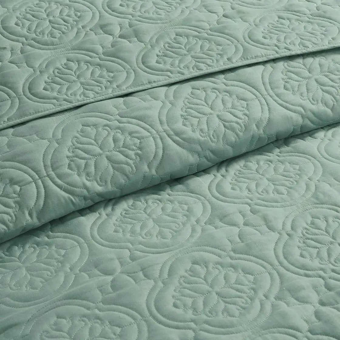 3 Piece Reversible Bedspread Set Seafoam King/Cal King by HouseOfZazla