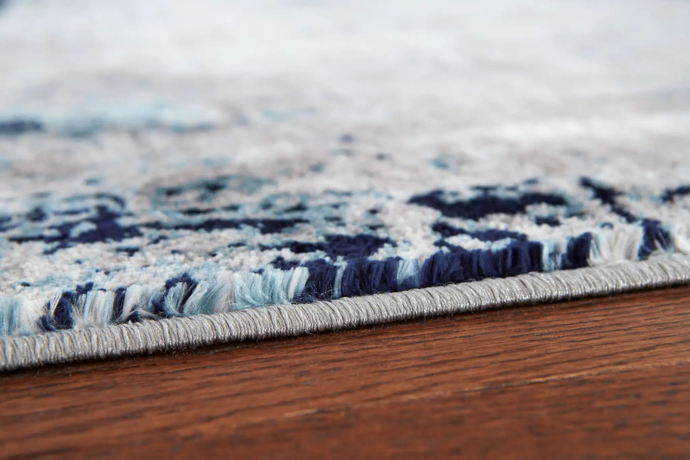 Leonelle - Rug by Unique Piece Furniture