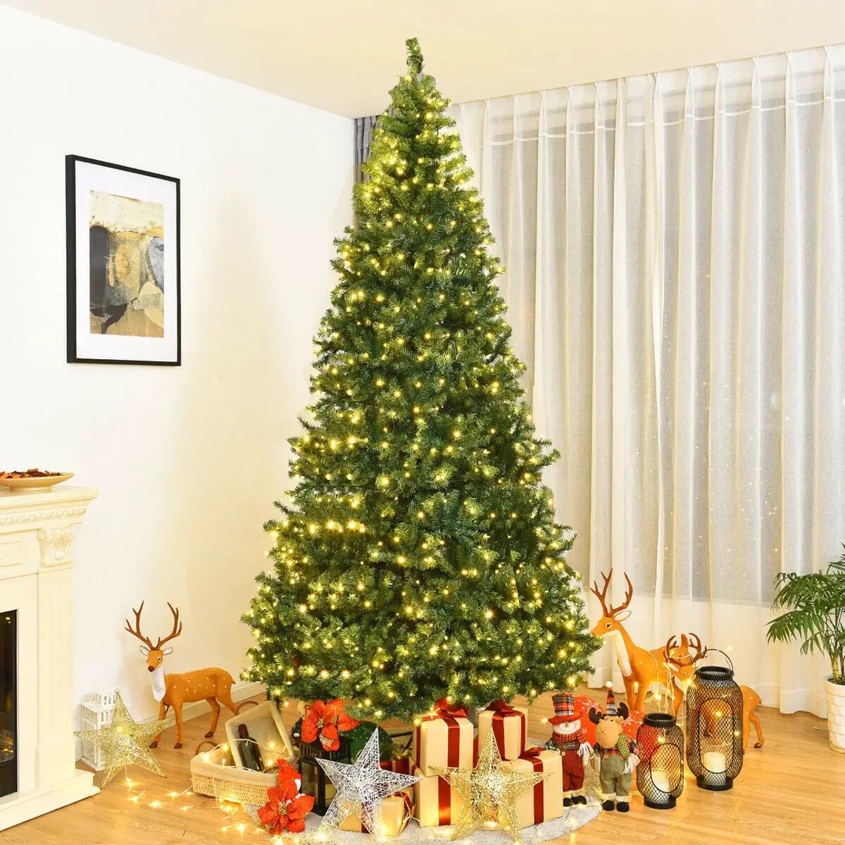 Artificial Premium Hinged Christmas Tree by DirectDeals