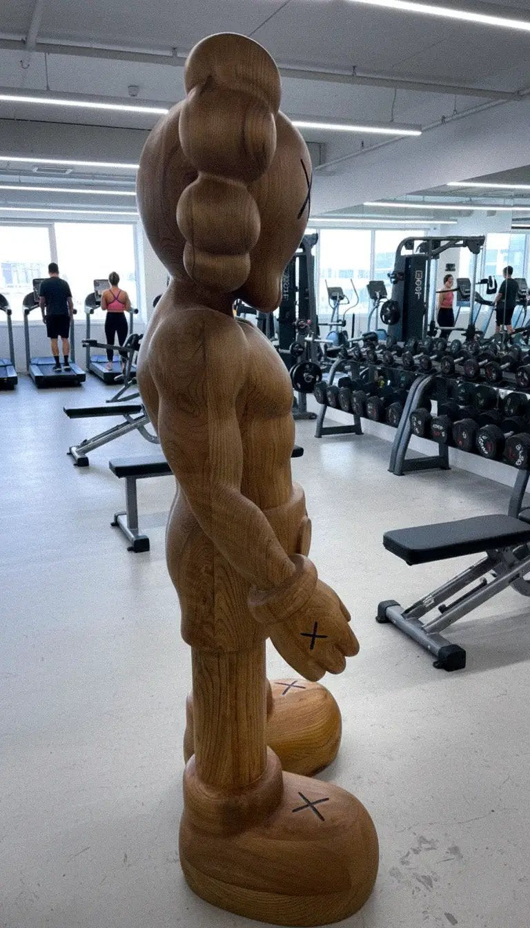 Muscular Wooden Sculpture – Gym & Fitness Art Decor by Gizz