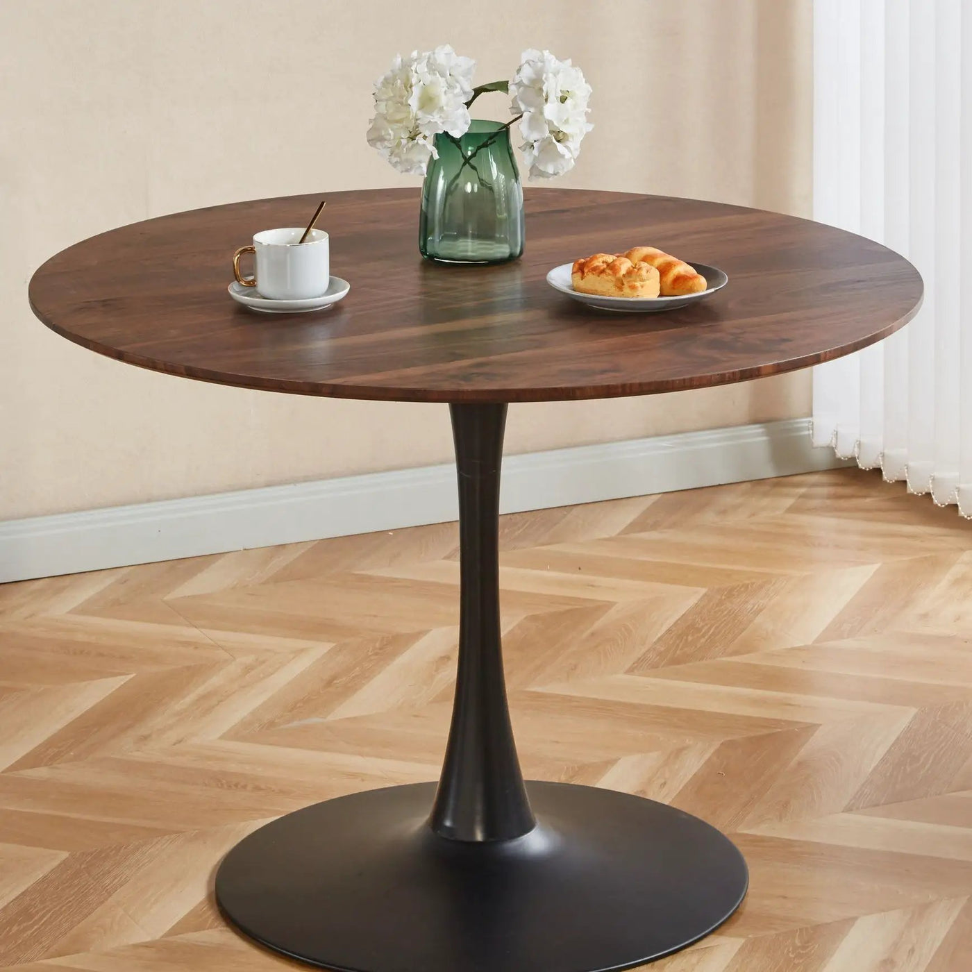 Mid-Century Tulip Dining Table With Round Top by Unique Piece Furniture