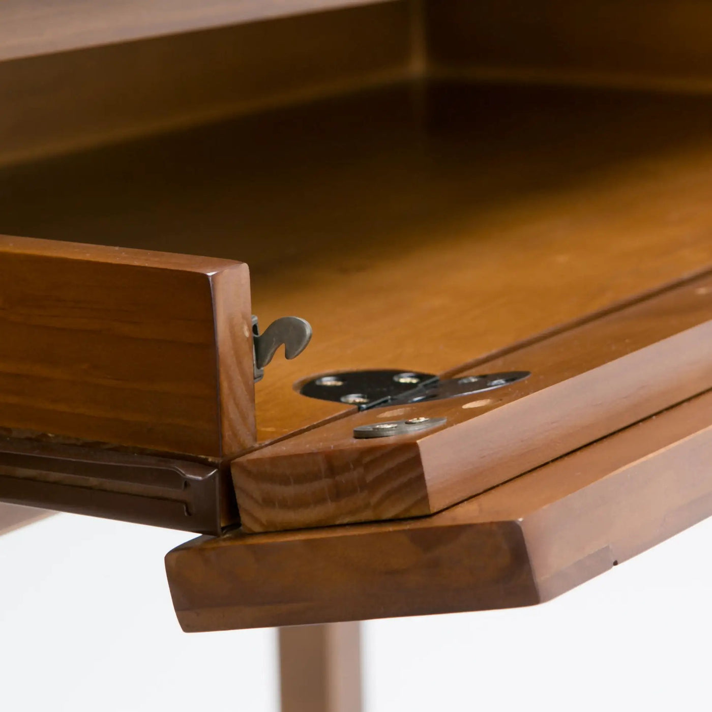 Warm Shaker - Handcrafted Desk by HouseOfZazla