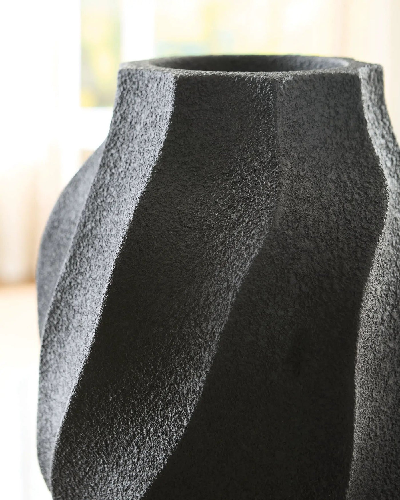 Judworth - Vase by Unique Piece Furniture