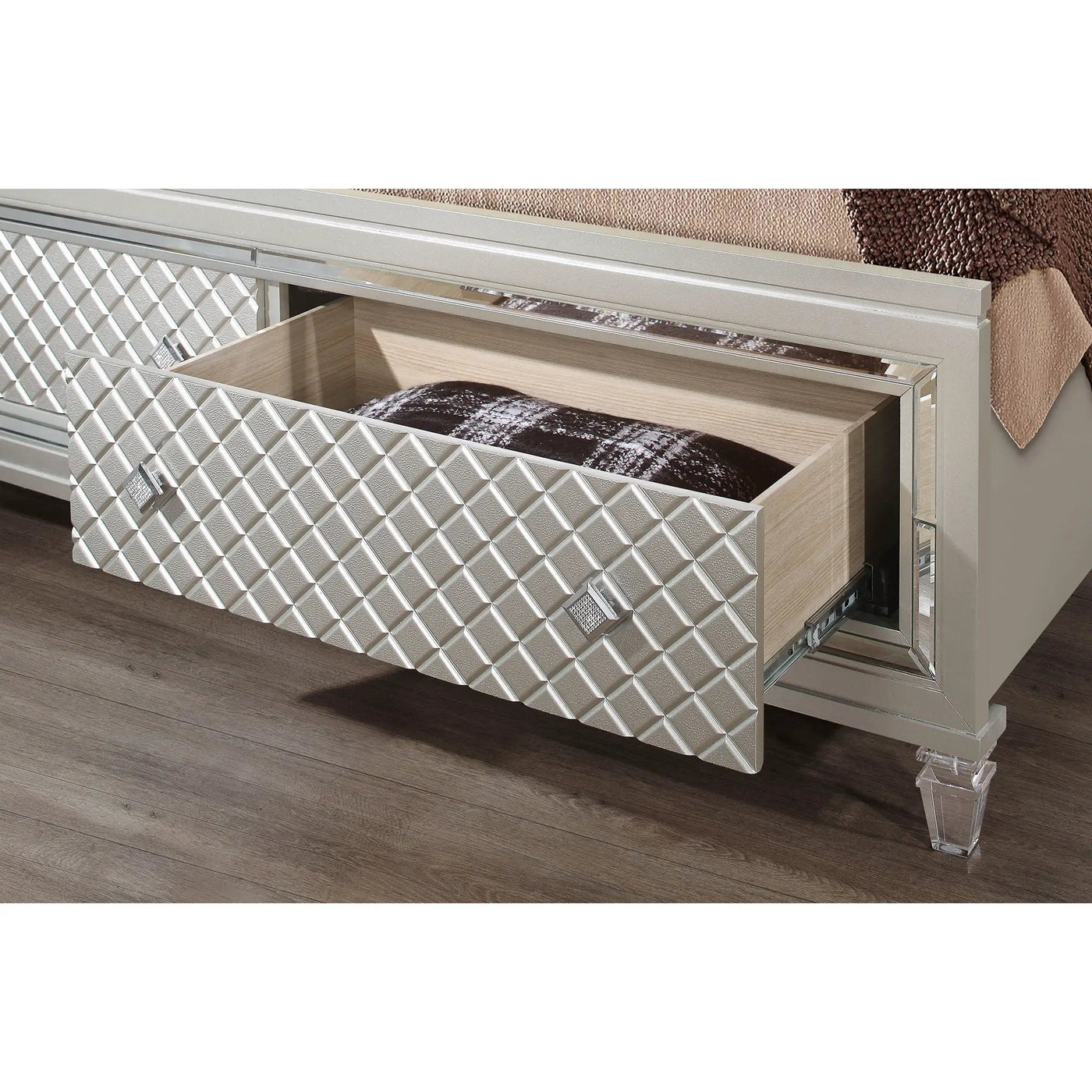 Cross - Elegant Design Bed With LED by HouseOfZazla