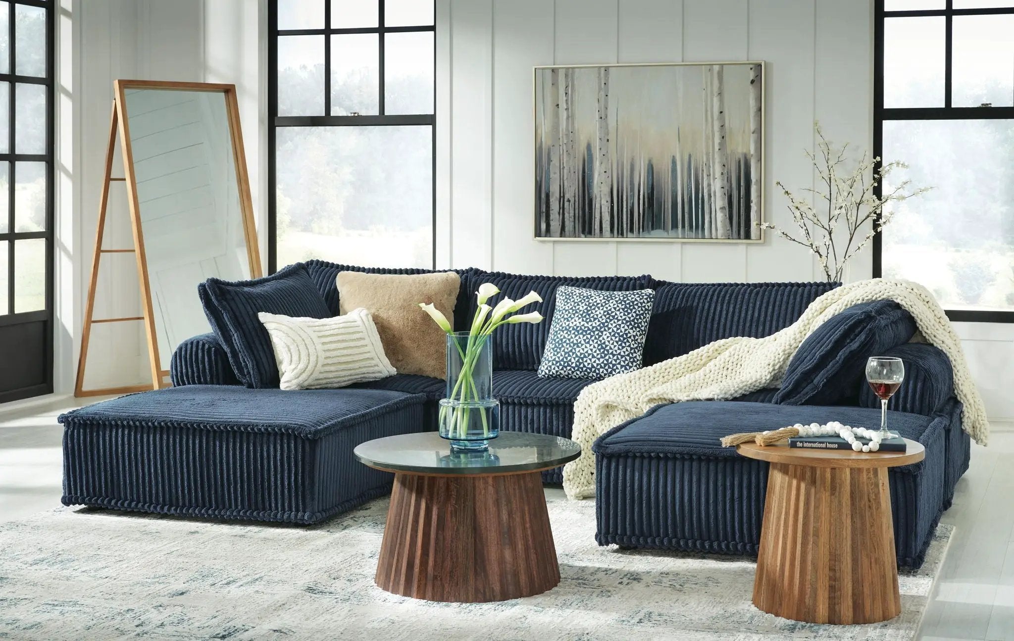 Bales - Sectional by Unique Piece Furniture