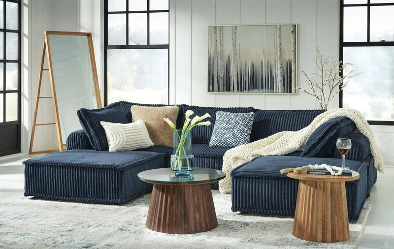 Bales - Sectional by Unique Piece Furniture