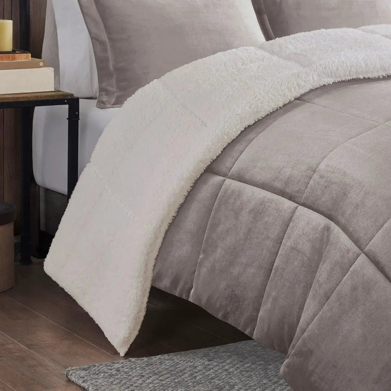 Full/Queen Plush to Sherpa Down Alternative Comforter Set by HouseOfZazla