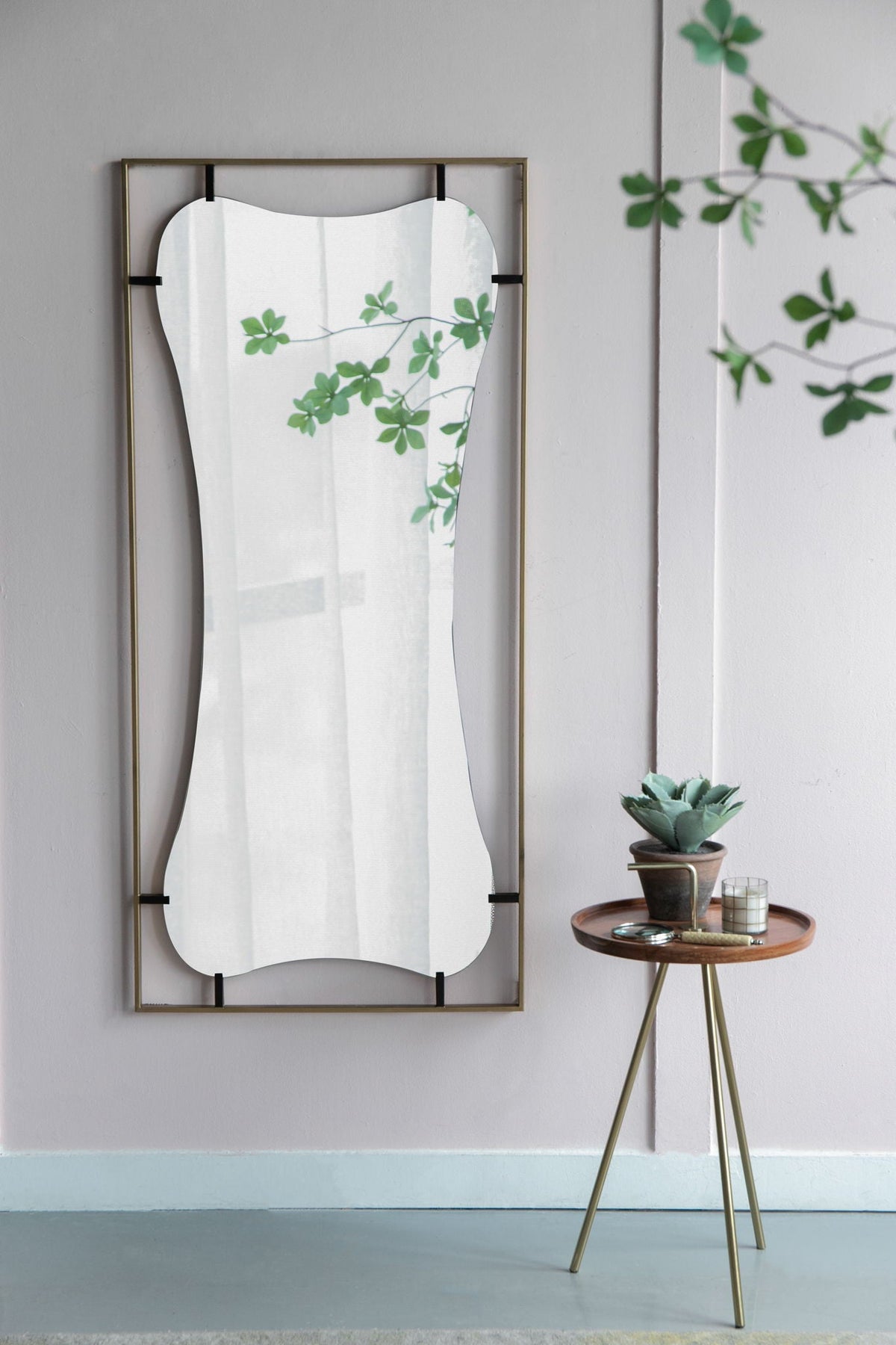 Gold Metal Frame Wall Mirror with Contemporary Design, photo 2 of 28