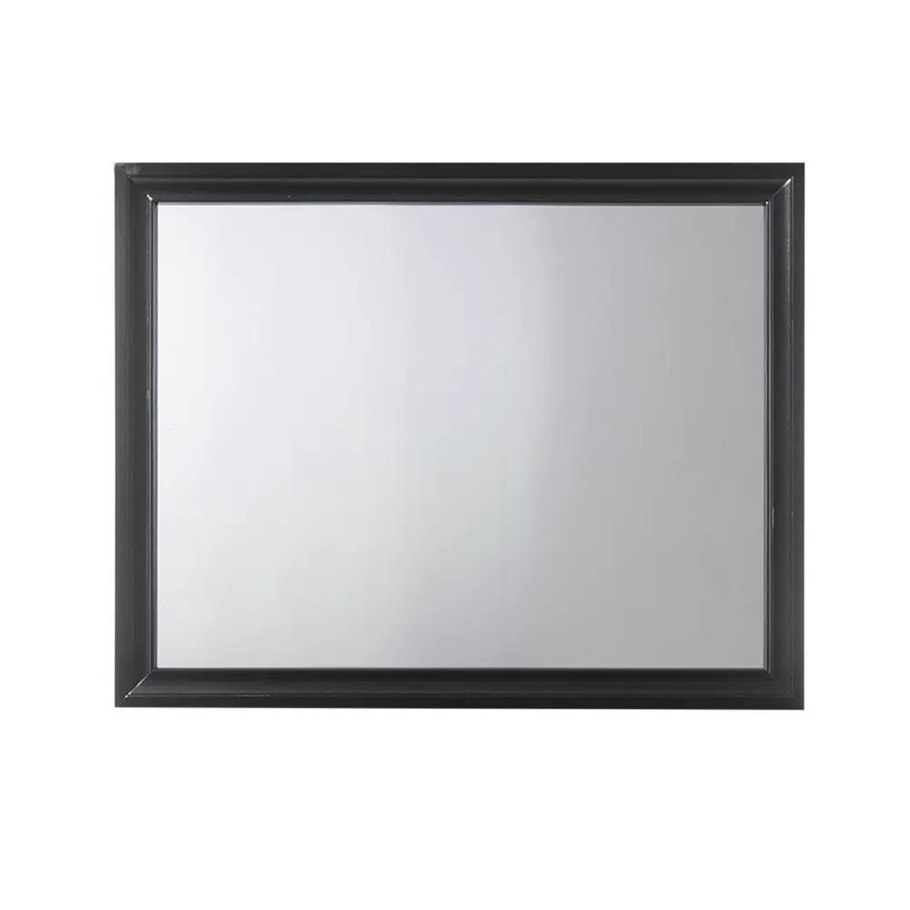 Naima - Minimalist Design Mirror by HouseOfZazla