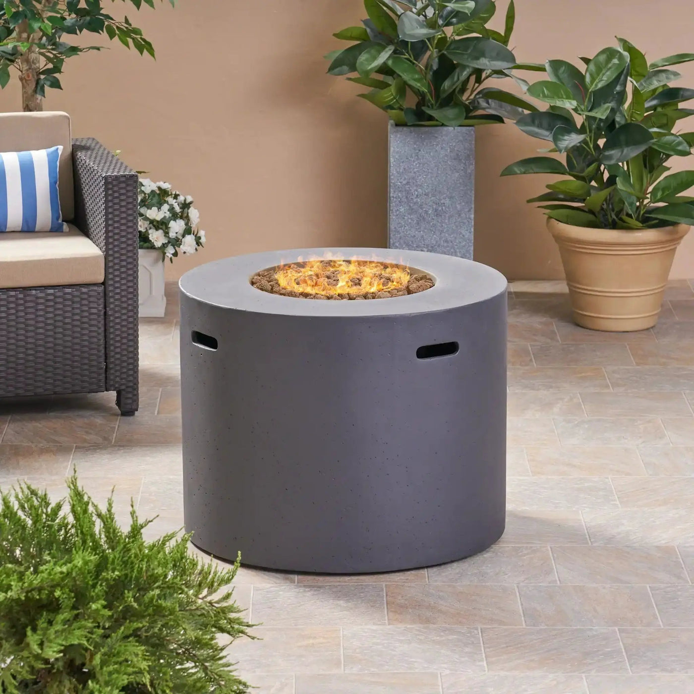 Round Iron Fire Pit With 40,000 Btu by HouseOfZazla