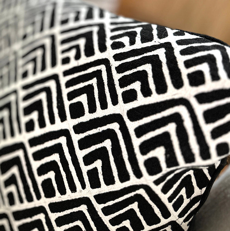 Geo Flowers Black Sadza Pillow, photo 2 of 4
