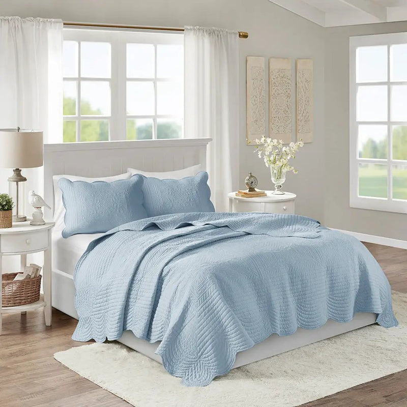 3 Piece Reversible Scalloped Edge Quilt Set - Blue King/Cal King by HouseOfZazla