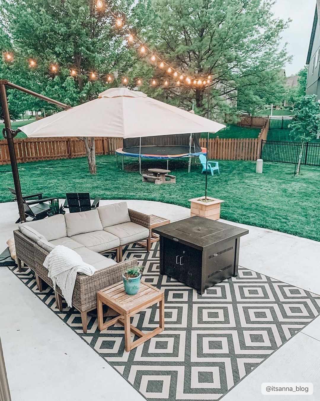 Spilsby Geometric Outdoor Rug - Clearance by Boutique Rugs