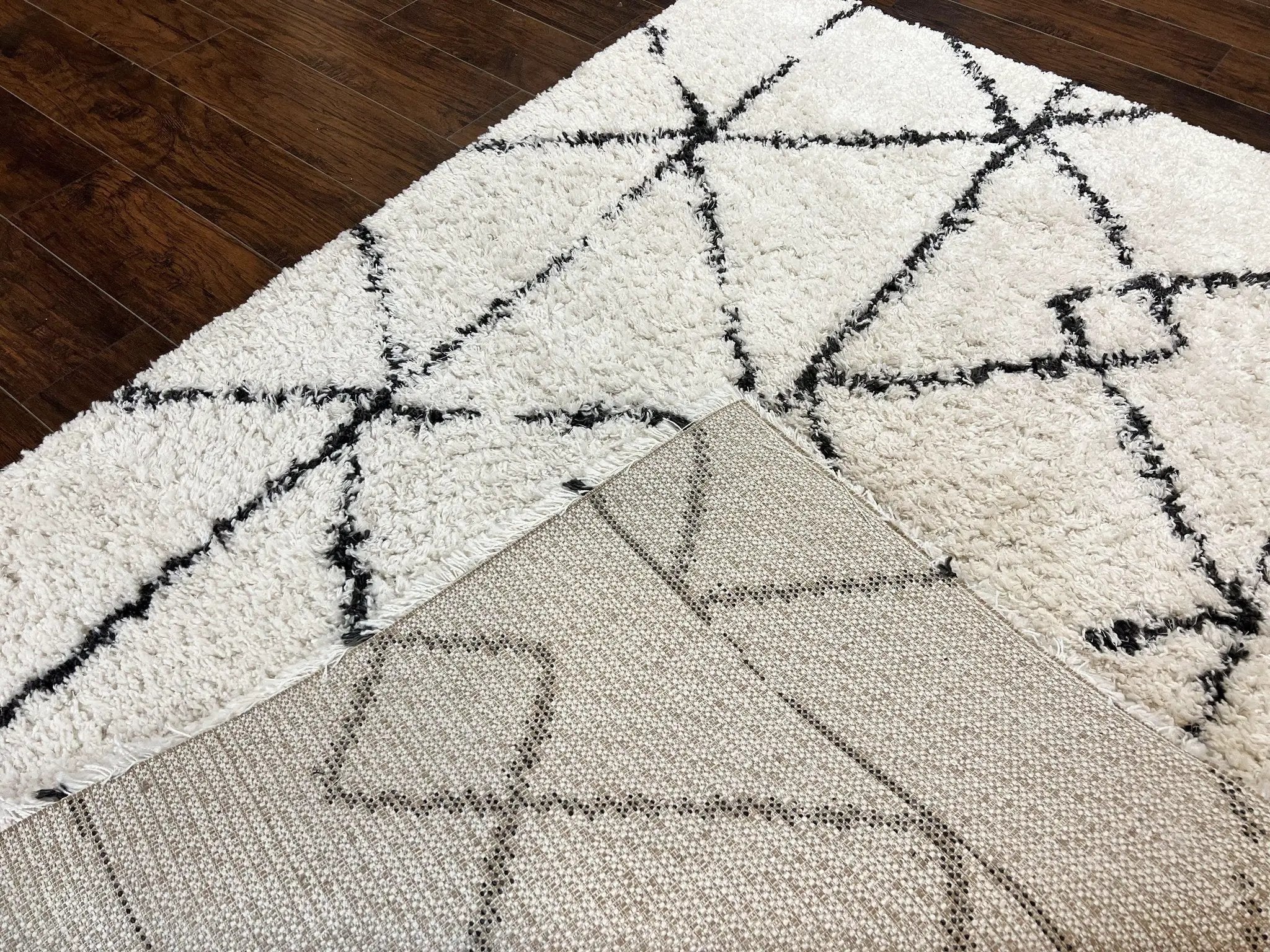 Modern Shag Rug 5x7, Ivory and Black Area Rug 5 x 7 ft by Jewel Rugs