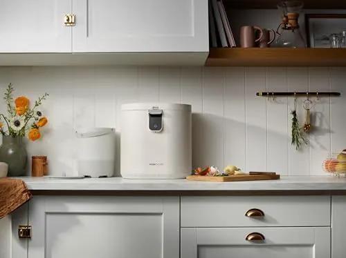 Food Cycler Eco 5 Award-Winning Kitchen Food Recycler | Indoor Composter Bin Alternative | Electric Countertop Food Disposer with Odorless 5L Indoor Food Waste Bin for Easy Waste Management | White by GreenHaven Gardens