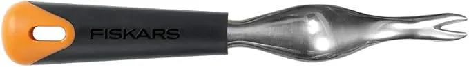 Fiskars 370760-1001 Grip Weeder, Big by GreenHaven Gardens