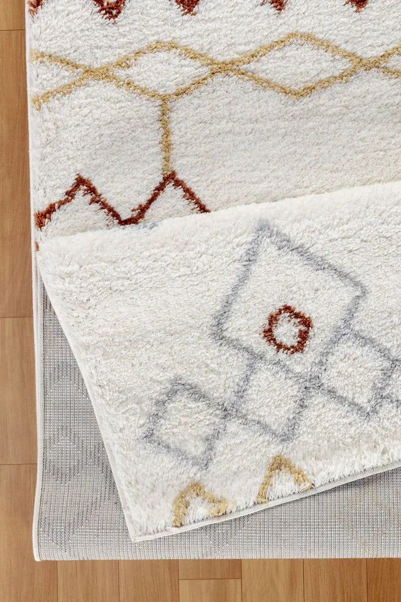 Loft Shag - 5' 3" X 7' Shaggy Area Rug, Polypropylene - Ivory by HouseOfZazla