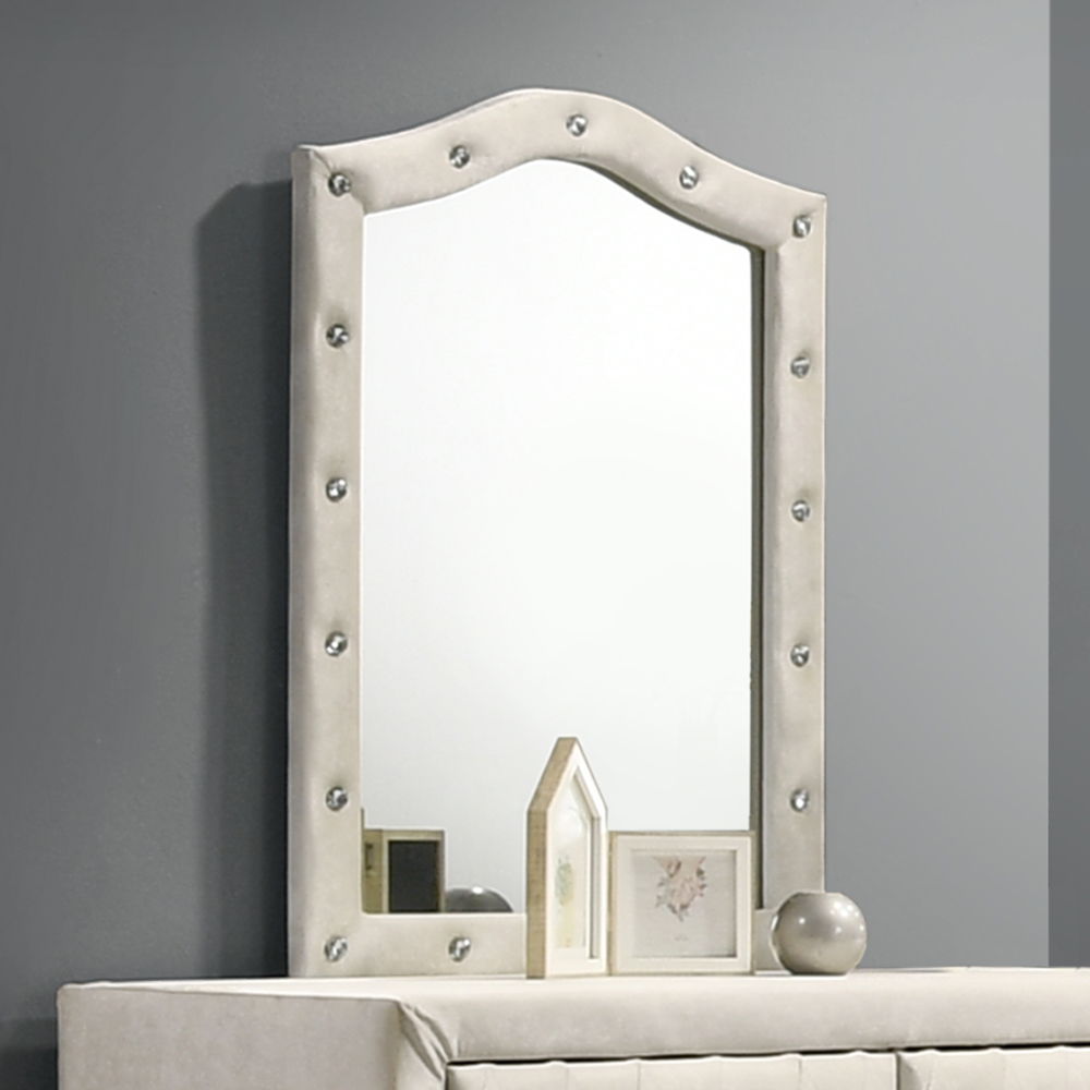Reggie - Mirror, photo 2 of 14