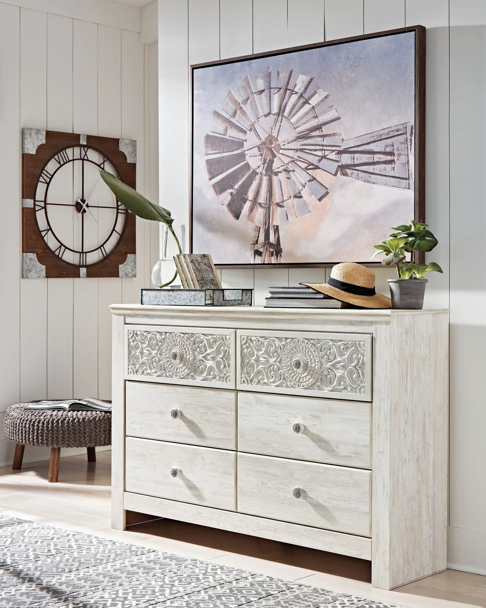 Paxberry - Six Drawer Dresser - Medallion Drawer Pulls - Whitewash by Unique Piece Furniture