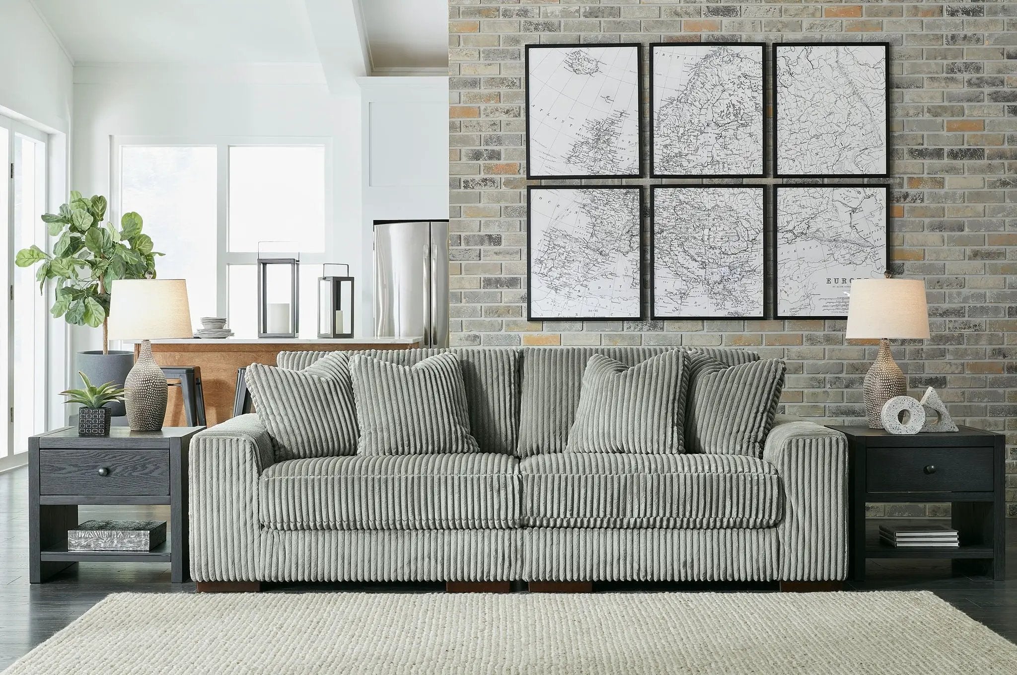 Lindyn - Sectional by Unique Piece Furniture