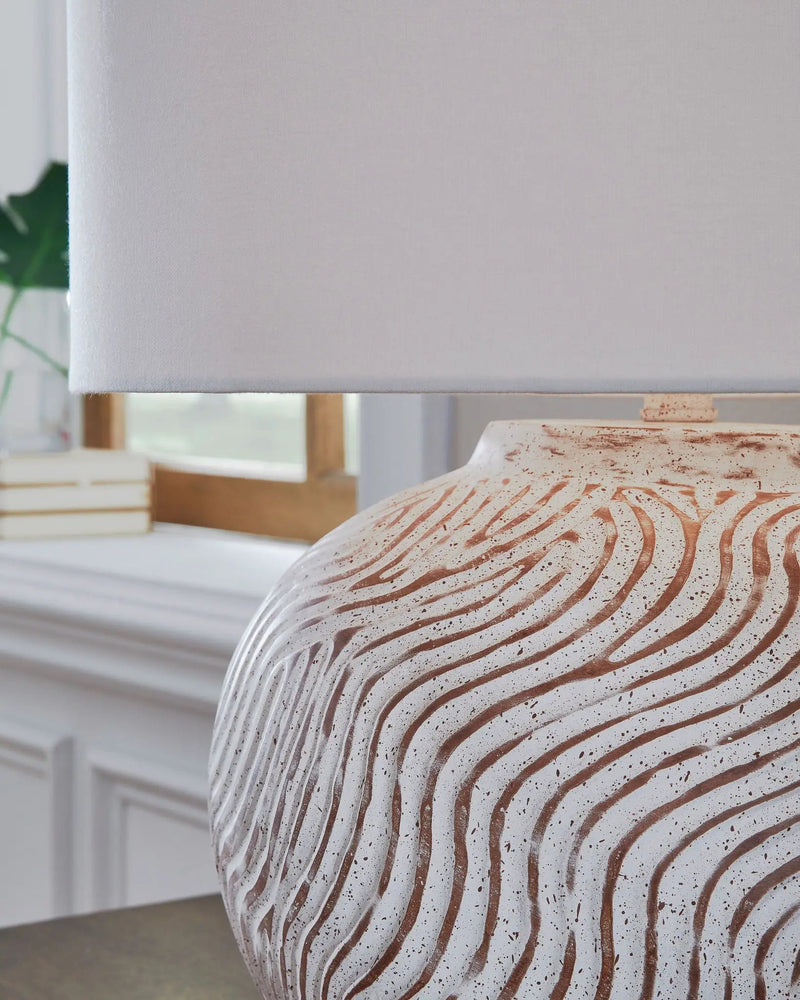Vien - Terracotta Table Lamp - Distressed White by Unique Piece Furniture