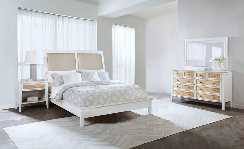 Bexhill 4-piece Queen Bedroom Set White by Unique Piece Furniture