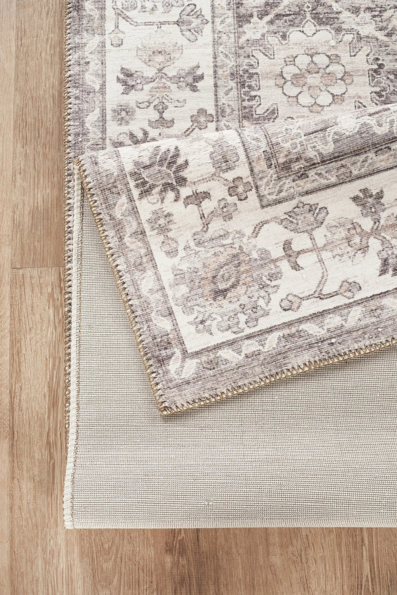 Majestic GC_RYL1008 Rug by HouseOfZazla