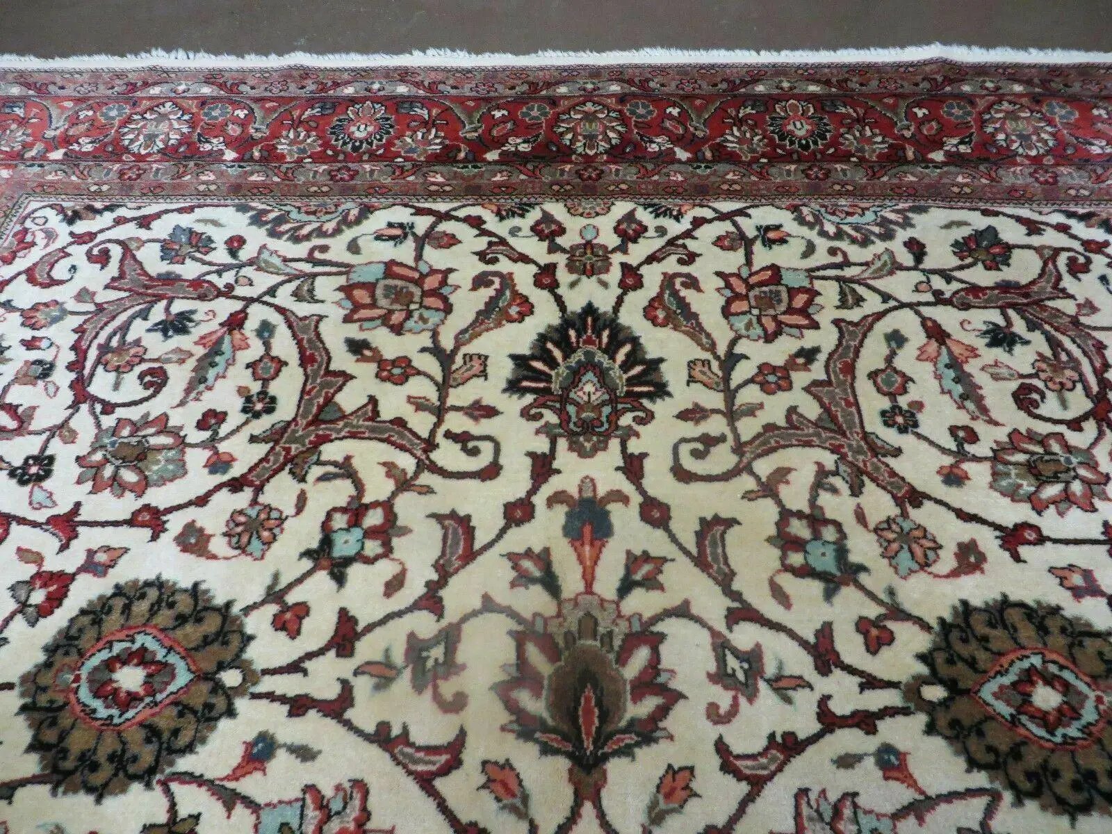 7' X 10' Vintage Handmade India Floral Oriental Wool Rug Hand knotted Carpet by Jewel Rugs