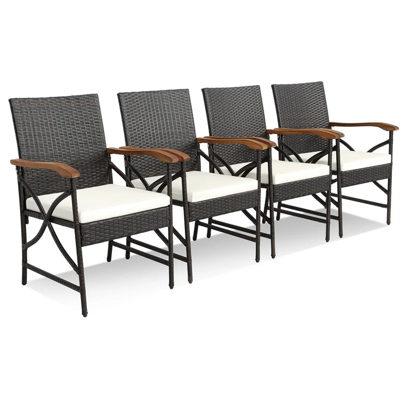 Set of 2/4 Patio Wicker Chairs with Soft Zippered Cushion by DirectDeals