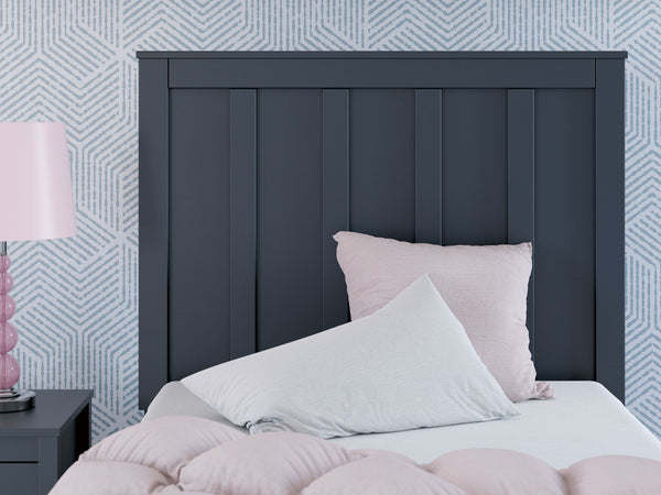 Simmenfort - Panel Headboard, photo 2 of 4