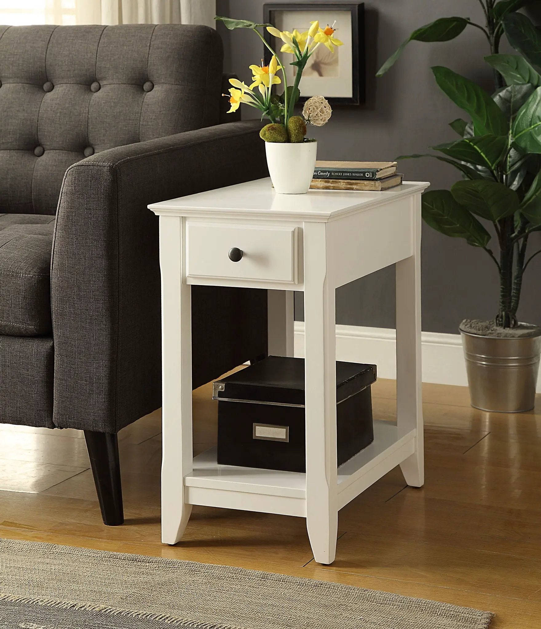Bertie - Accent Table - White by HouseOfZazla
