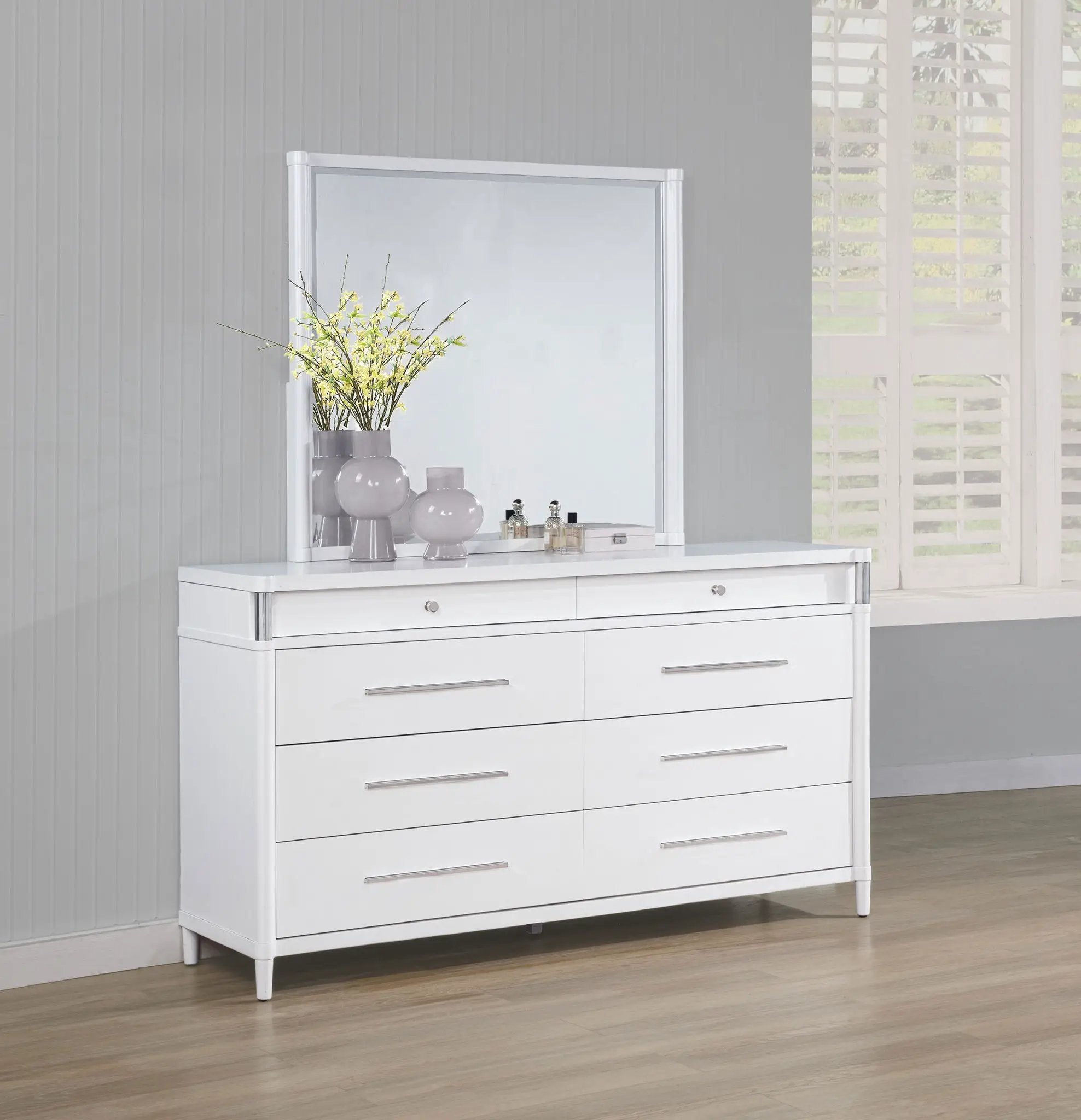 Gracemont 8-drawer Bedroom Dresser with Mirror White by Unique Piece Furniture