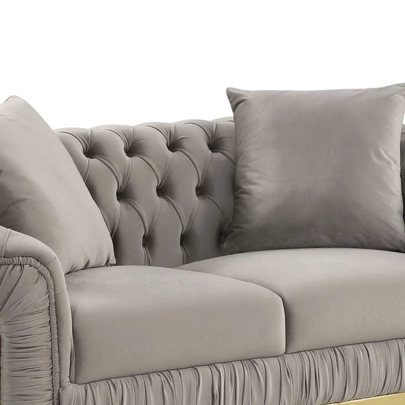 Vanessa - Loveseat