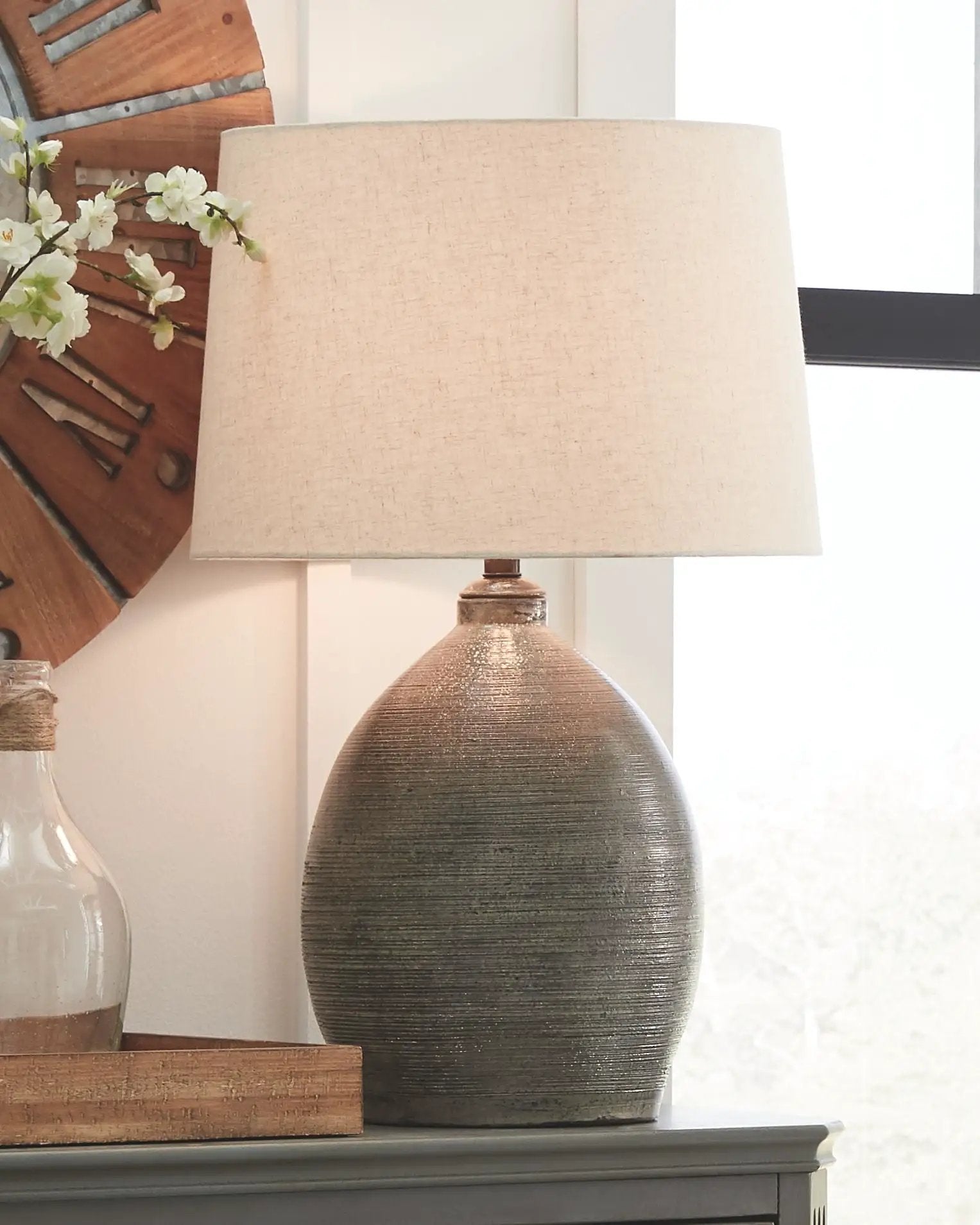Joyelle - Terracotta Table Lamp - Gray by Unique Piece Furniture