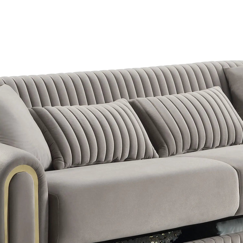 Ruby - Sofa by HouseOfZazla