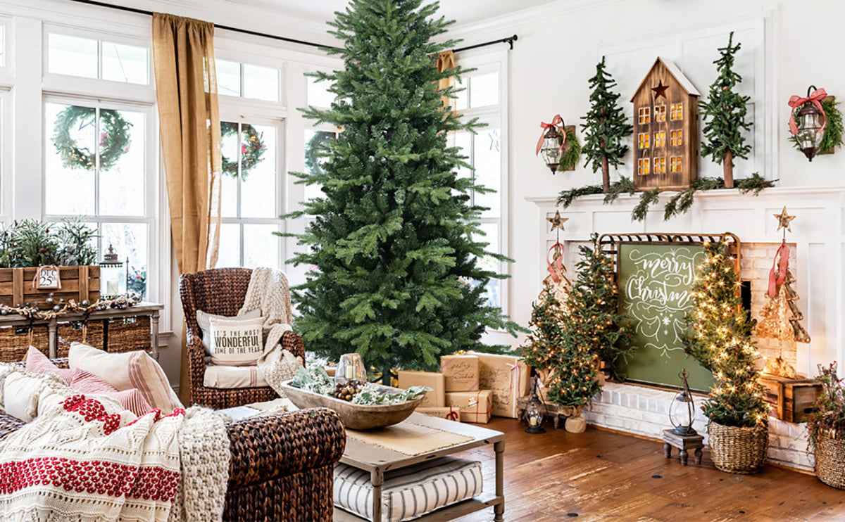 4FT Green PVC and PE Christmas Tree with 919 Tips, photo 18 of 19