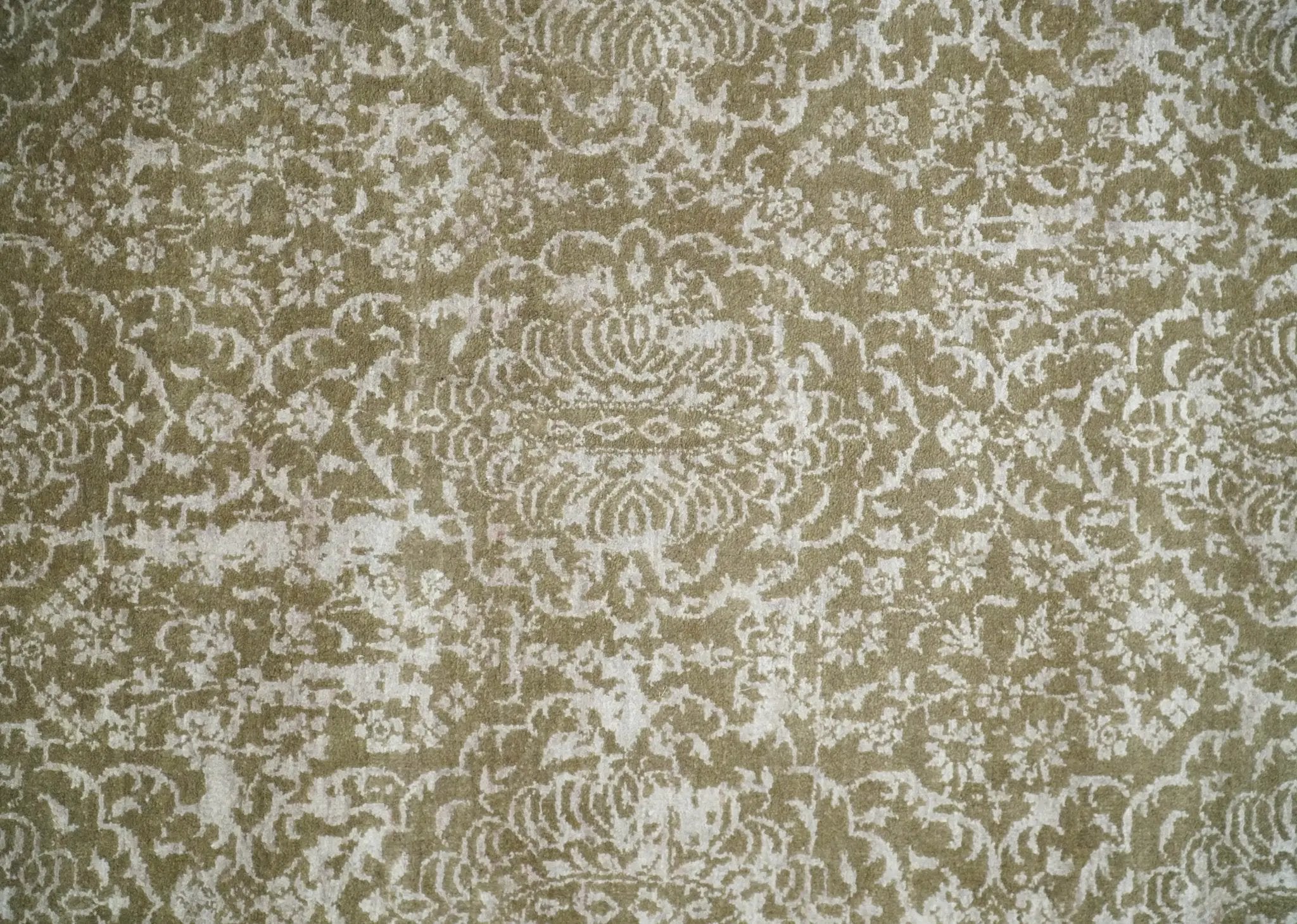 4x6 Fine Hand Knotted Olive and Silver Traditional Vintage Persian Style Antique Wool and SIlk Rug | AGR16 by The Rug Decor