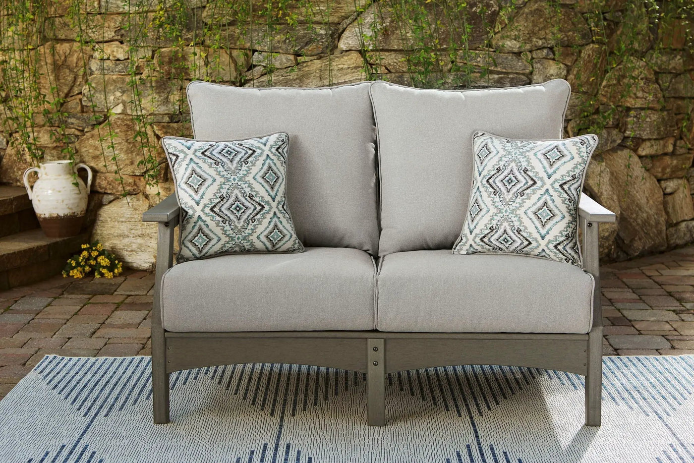 Visola - Lounge Set by Unique Piece Furniture