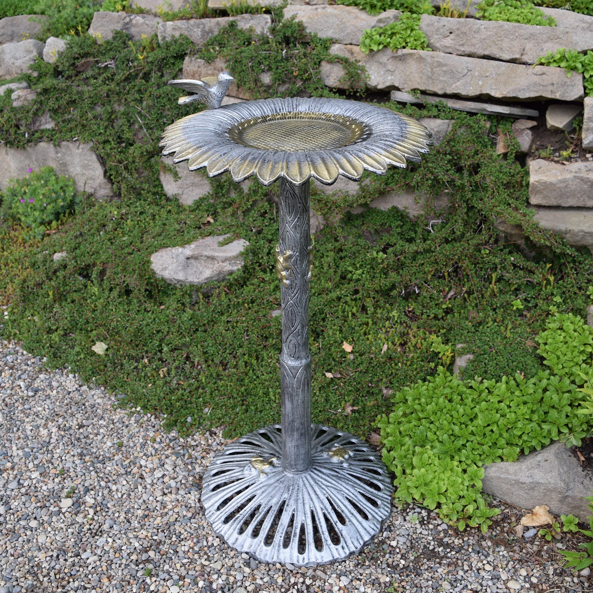 Round Cast Aluminum Metal 30-in Bird Bath with Sunflower Bowl by Sharicks