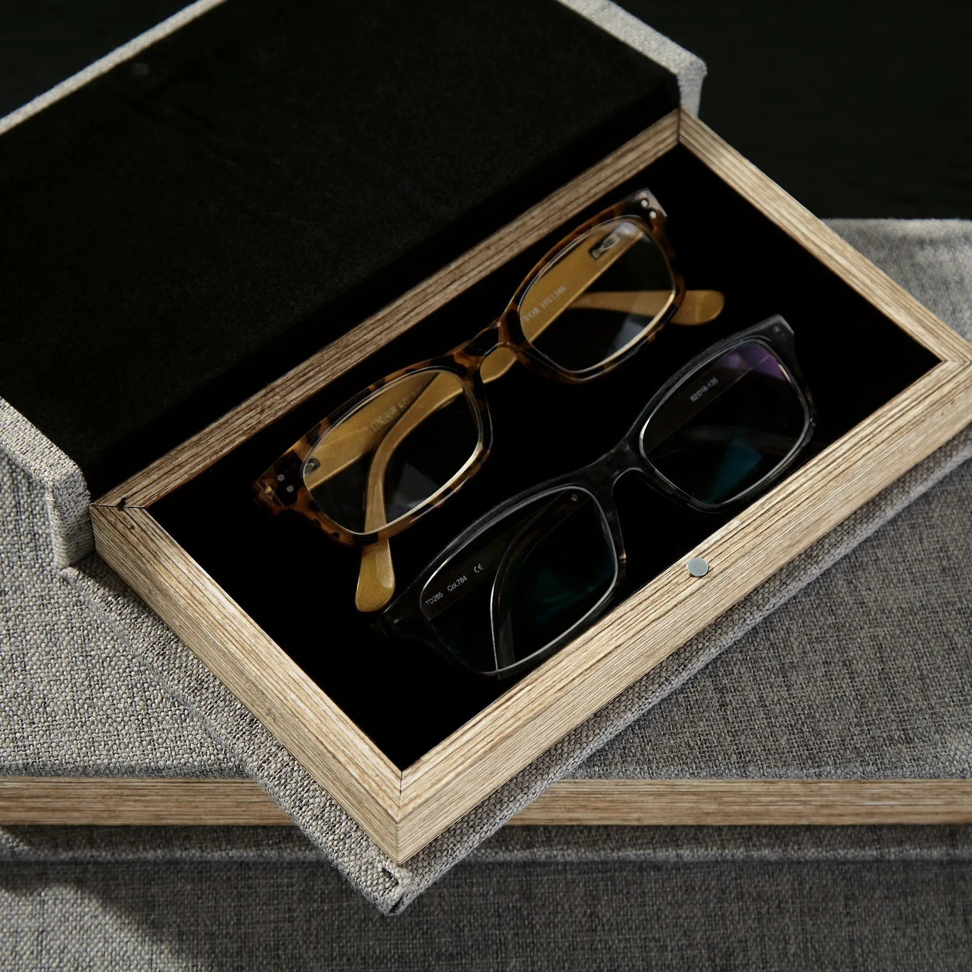 Jolina - Box Set by Unique Piece Furniture