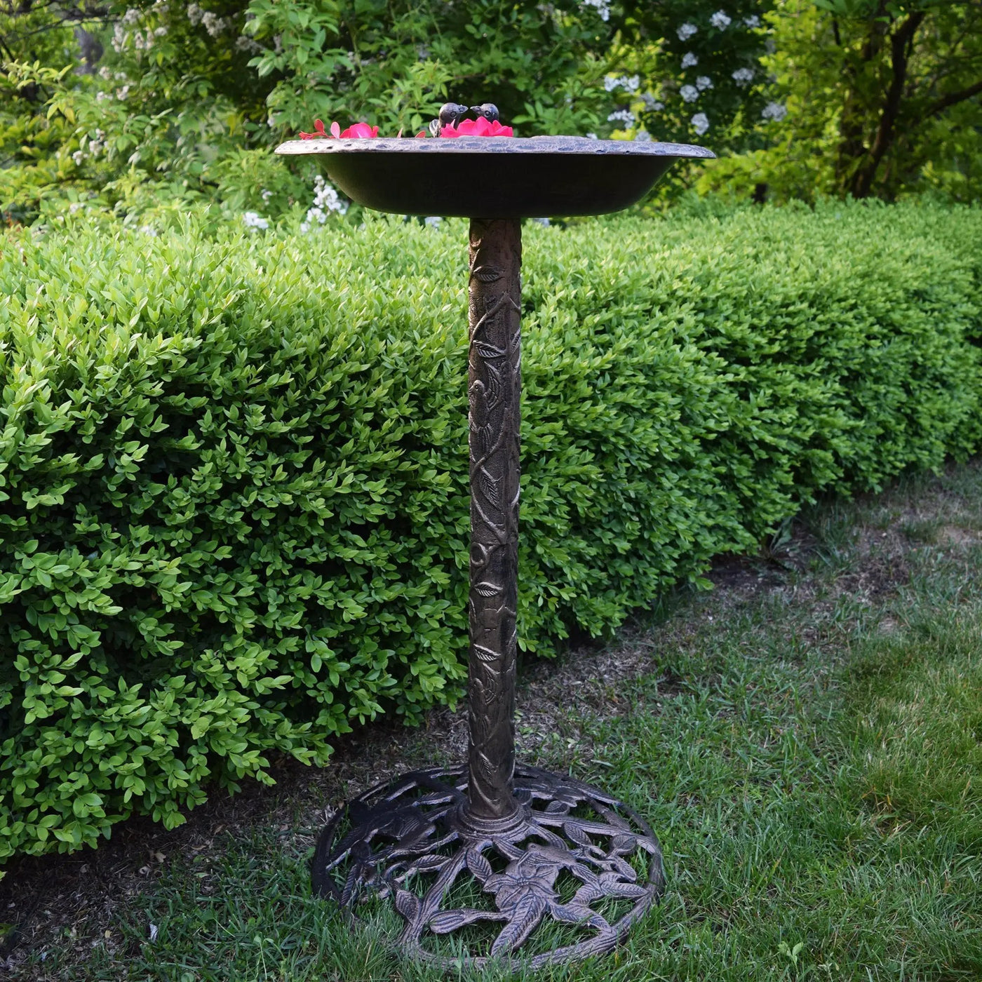 Round Cast Aluminum Metal 32-in Bird Bath with Hummingbirds by Sharicks