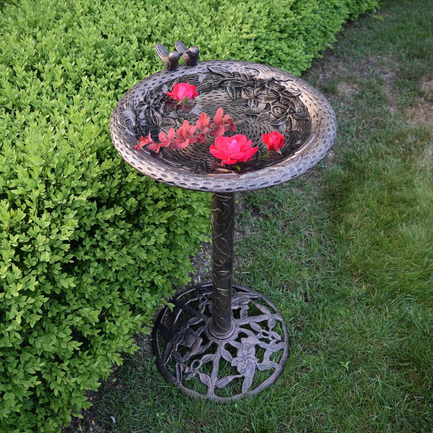 Round Cast Aluminum Metal 32-in Bird Bath with Hummingbirds by Sharicks