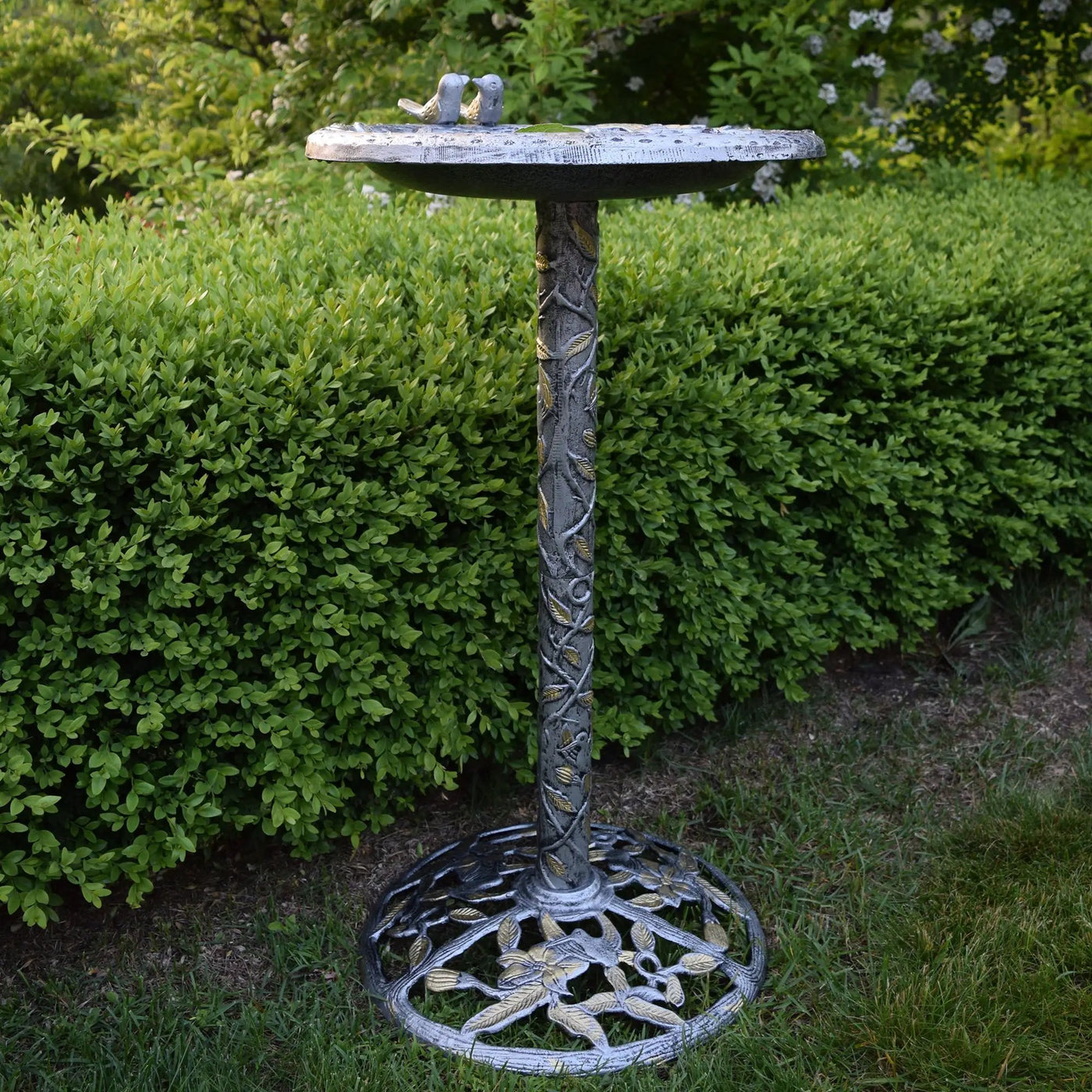 Round Cast Aluminum Metal 32-in Bird Bath with Hummingbirds by Sharicks