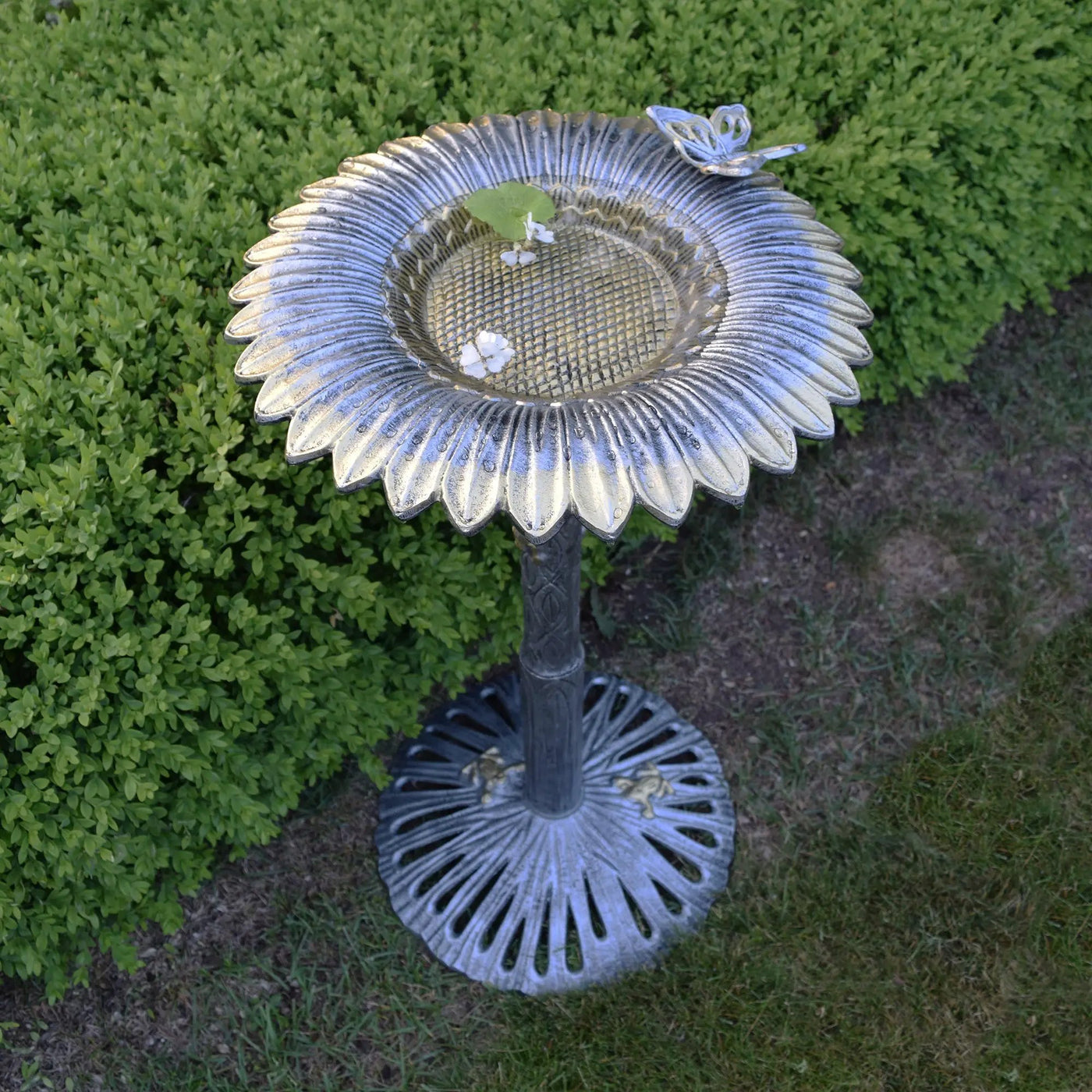 Round Cast Aluminum Metal 32-in Bird Bath with Sunflower Butterfly by Sharicks
