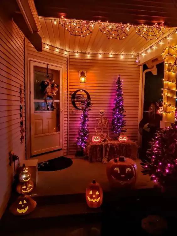 Hompavo 【Upgraded】 LED Flame Light Bulbs, 4 Modes Flickering Light Bulbs with Upside Down Effect, E26/E27 Flame Bulb for Halloween, Christmas, Party, Indoor and Outdoor Home Decoration (4 Pack) by GreenHaven Gardens