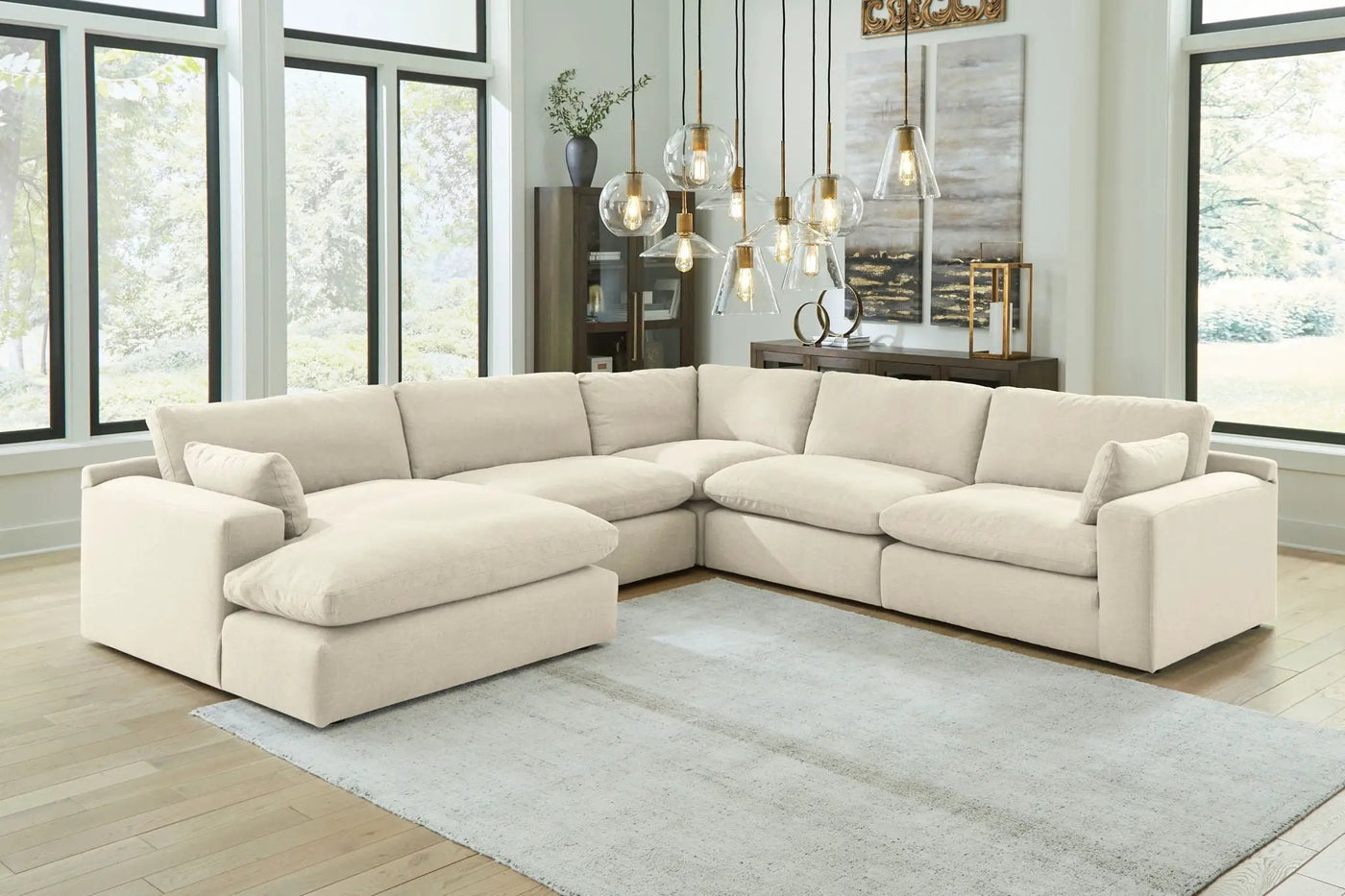 Elyza - Sectional by Unique Piece Furniture