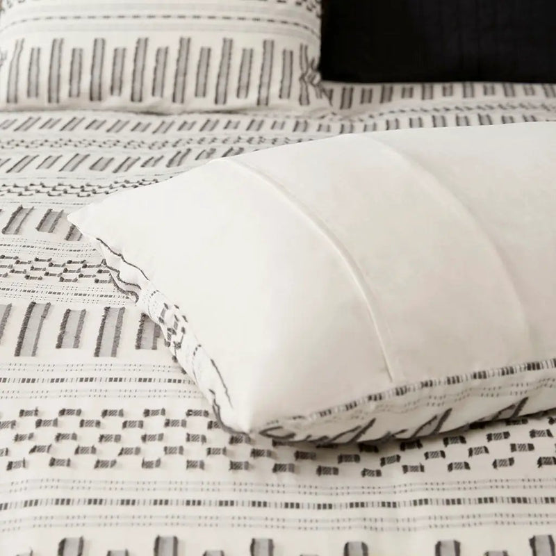 Full/Queen Cotton Jacquard Duvet Cover Mini Set by HouseOfZazla