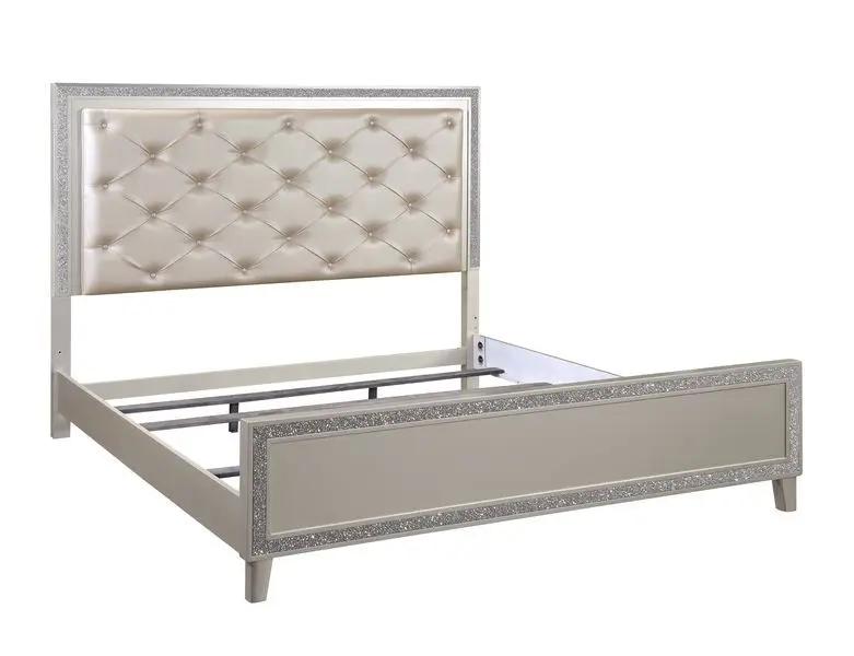 Sliverfluff - Bed by Unique Piece Furniture