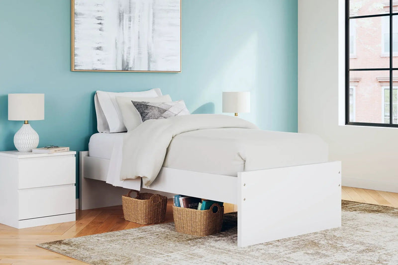 Onita - Platform Bed by Unique Piece Furniture