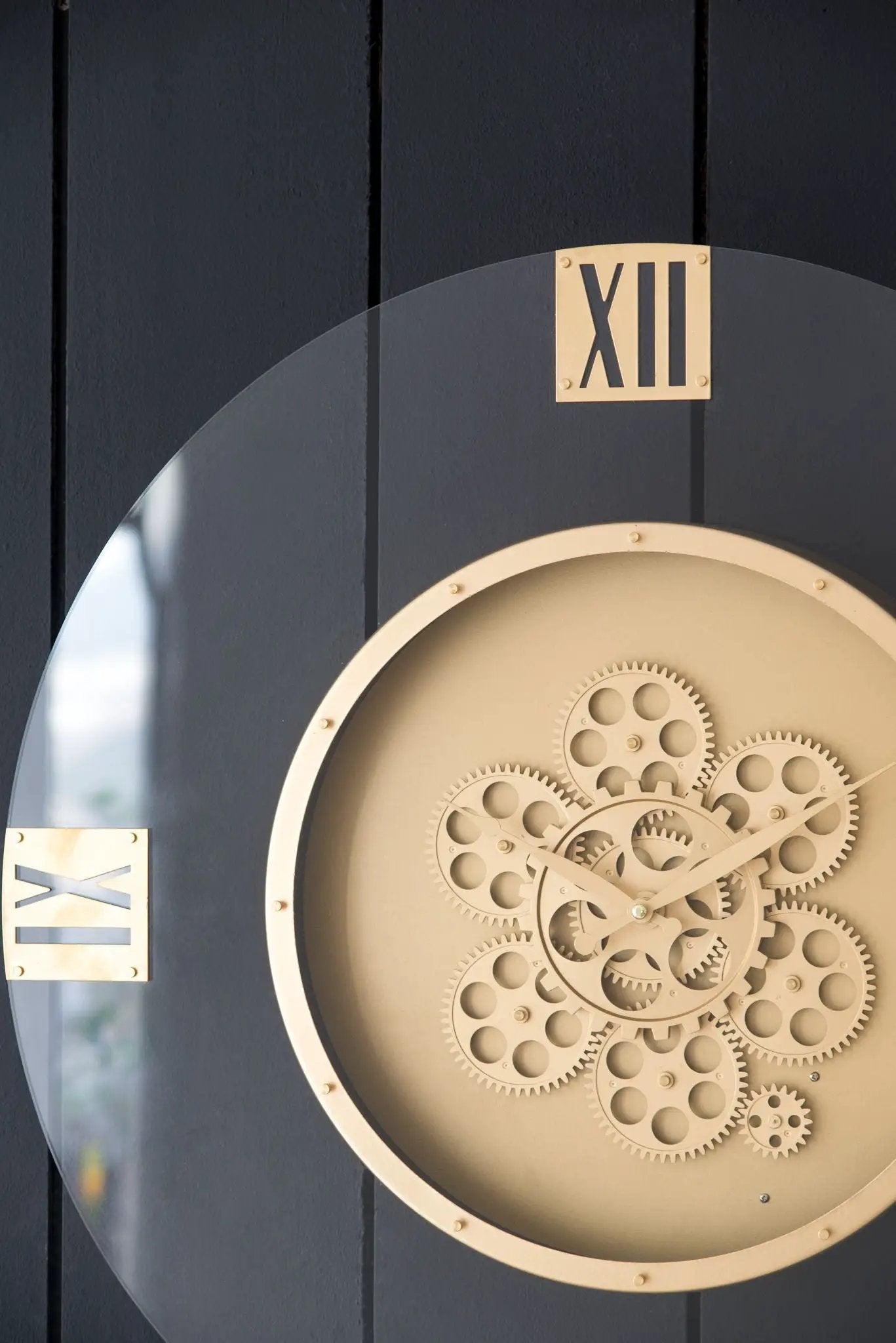 Round Moving Gear Roman Numeral Clock - Multicolor by HouseOfZazla
